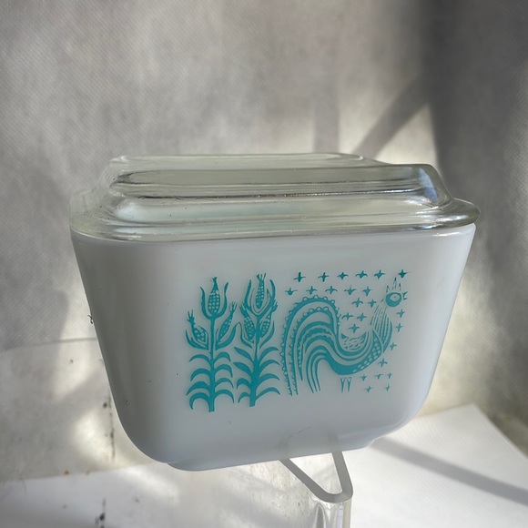 Vintage Pyrex Amish butterprint refrigerator dish 501 1 1/2cu… - Picture 3 of 16